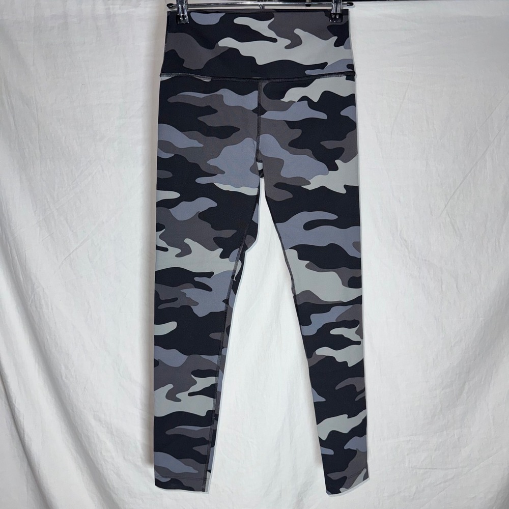 PINK Victoria's Secret Ultimate High Waist Leggings Grey Black Camo Womens M
